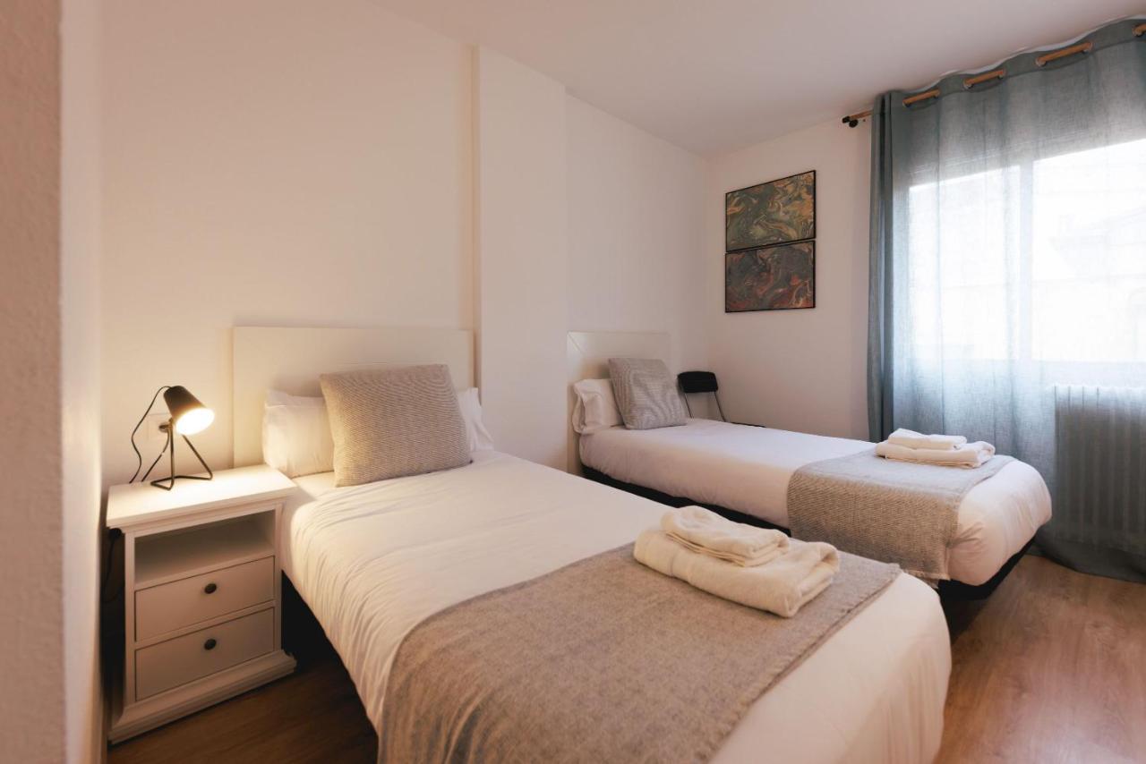 Bravissimo Pont De La Princesa, Comfortable 3-Bedroom Apartment Girona Exterior foto